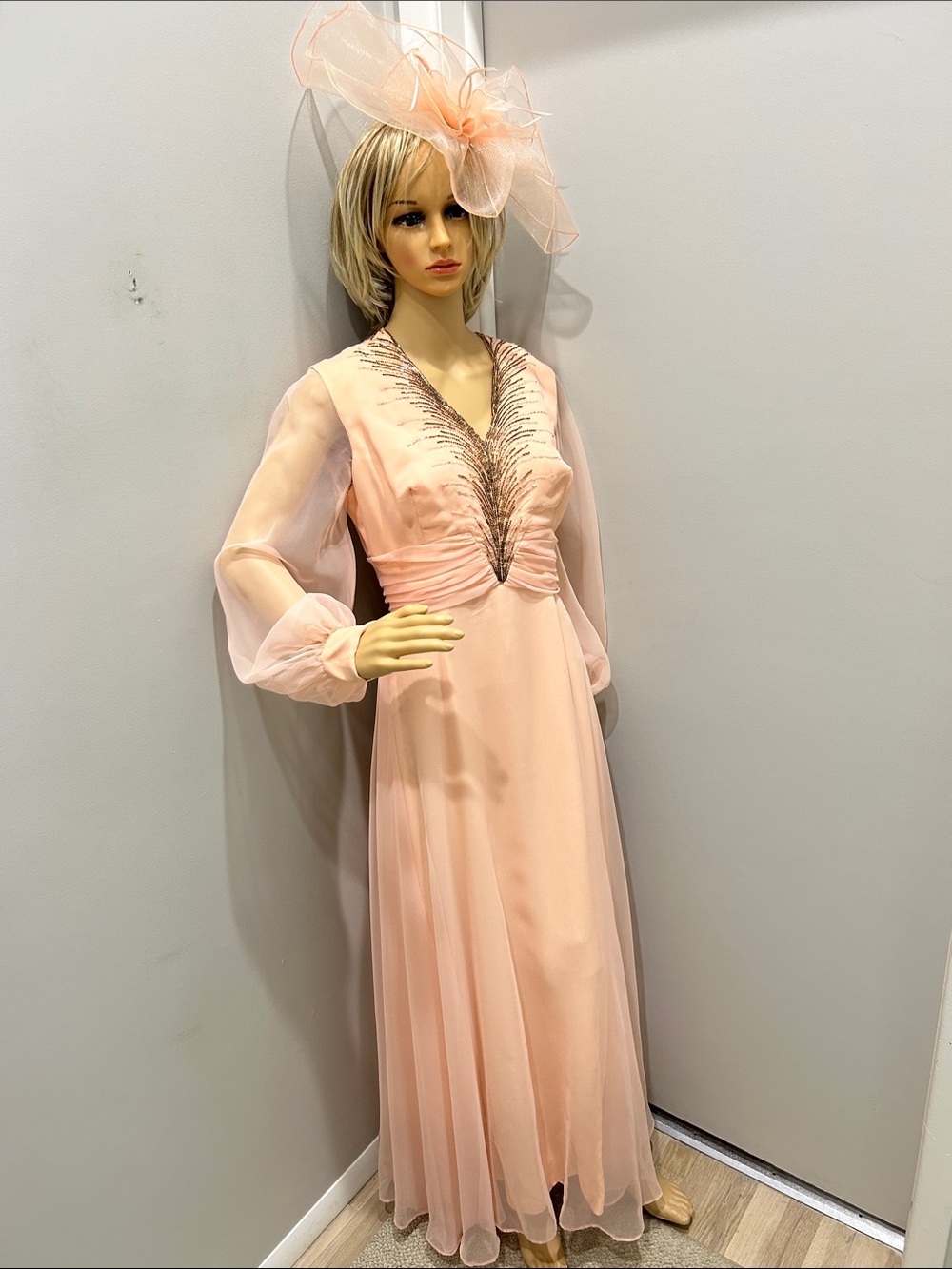 Women’s Vintage 70s Mother of the Bride Floor Length Coral Chiffon Gown.